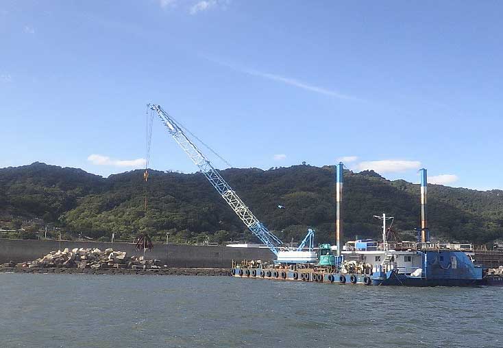 二種寄島漁港公共漁港工事（防波堤）