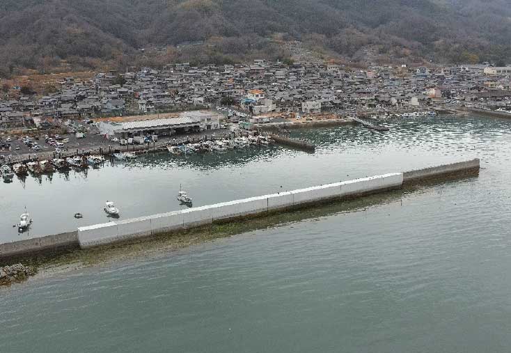 二種寄島漁港公共漁港工事（防波堤）2